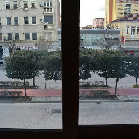 Hotel Republika Tirana Kültér fotó